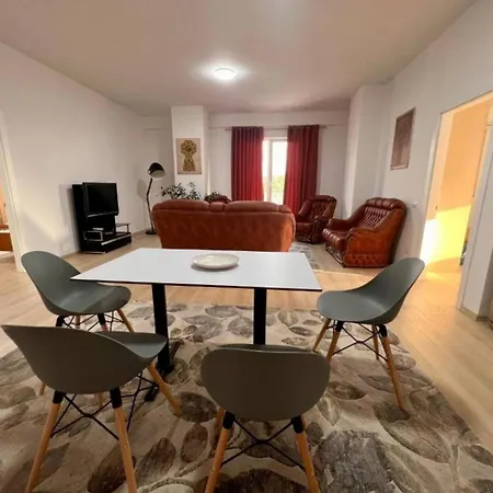 Kino Apartamento